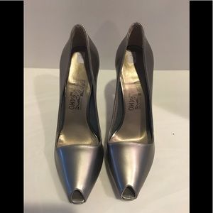 Ferragamo pewter ladies leather heels . Size 7 1/2
